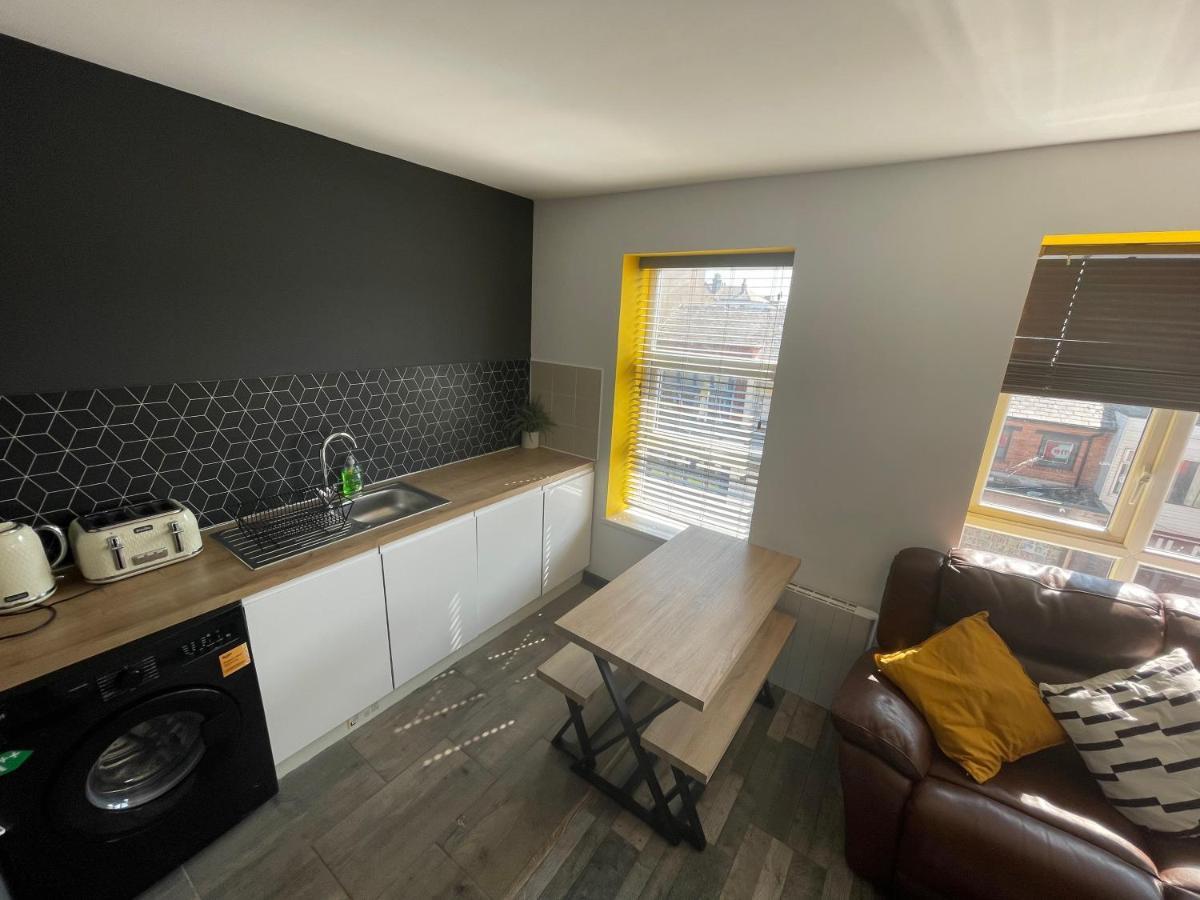The Willow - Superb Spacious 3 Bed Room Apartment Blackpool Eksteriør bilde